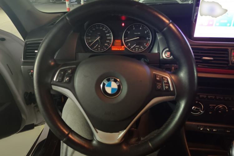 宝马X1 2015款 sDrive18i 时尚晋级版局部细节13