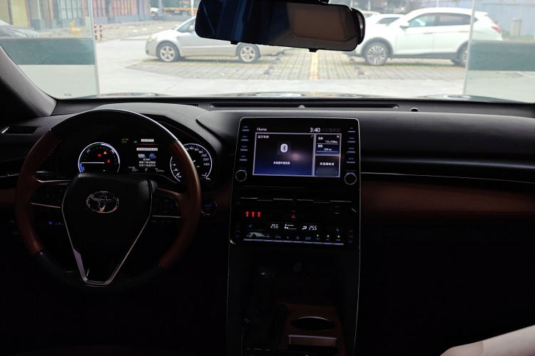 丰田 亚洲龙 2019款 双擎 2.5L XLE尊贵版 国VI中控内饰12