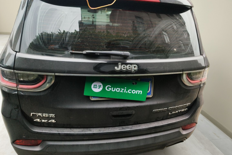 Jeep 大指挥官 2018款 2.0T 四驱尊享导航版 国V车身外观6