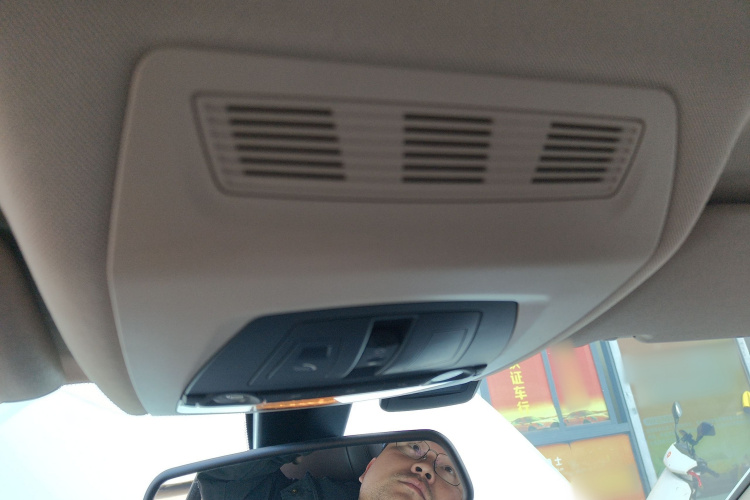 宝马5系 2014款 525Li 豪华设计套装局部细节22