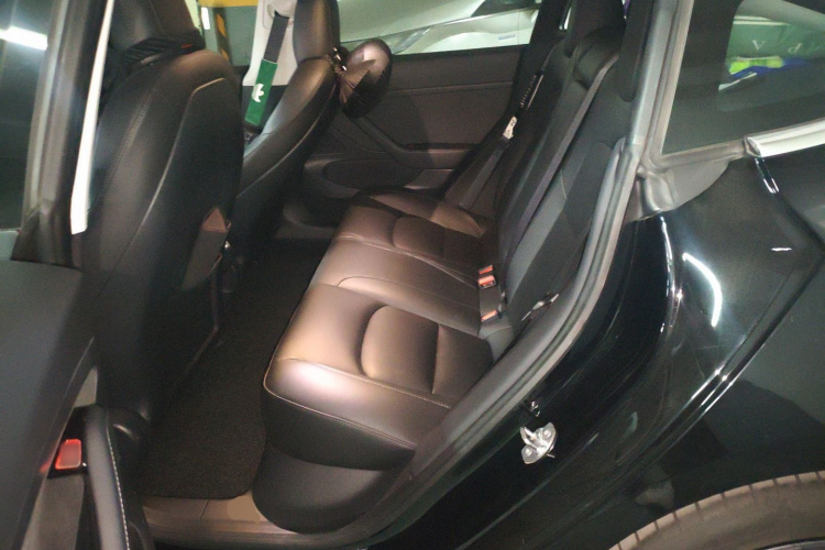 特斯拉 Model 3 2020款 标准续航后驱升级版中控内饰21