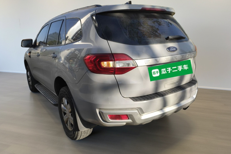 福特 撼路者 2017款 2.0T 汽油自动四驱菁英版 5座车身外观5