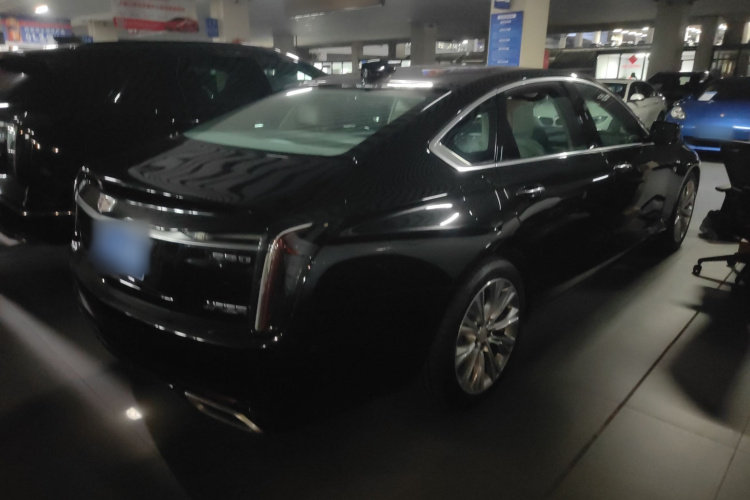 凯迪拉克CT6 2023款 28T 铂金型车身外观7