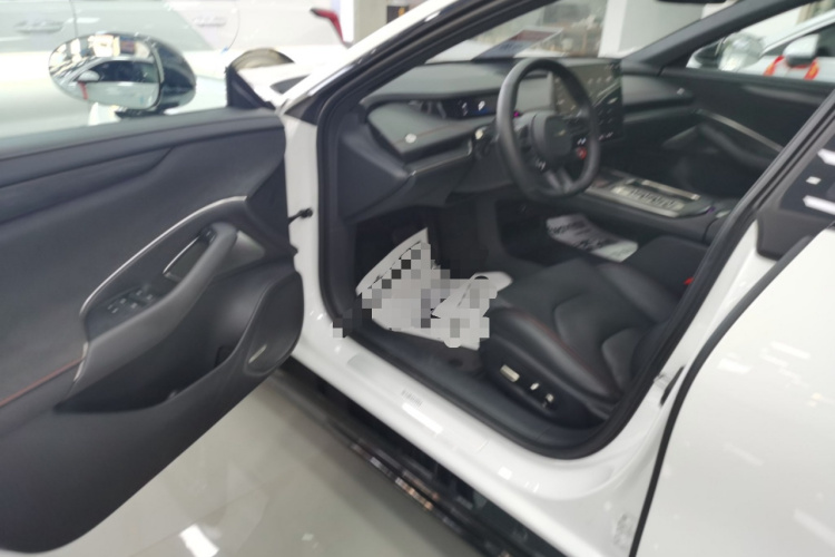 小米汽车 小米SU7 2024款 后驱超长续航高阶智驾Pro版中控内饰7003