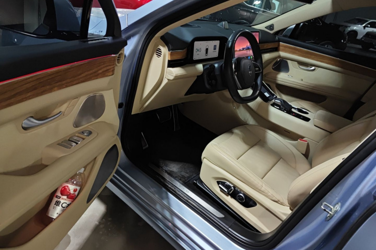 鸿蒙智行 问界M5 2022款 纯电后驱标准版中控内饰20