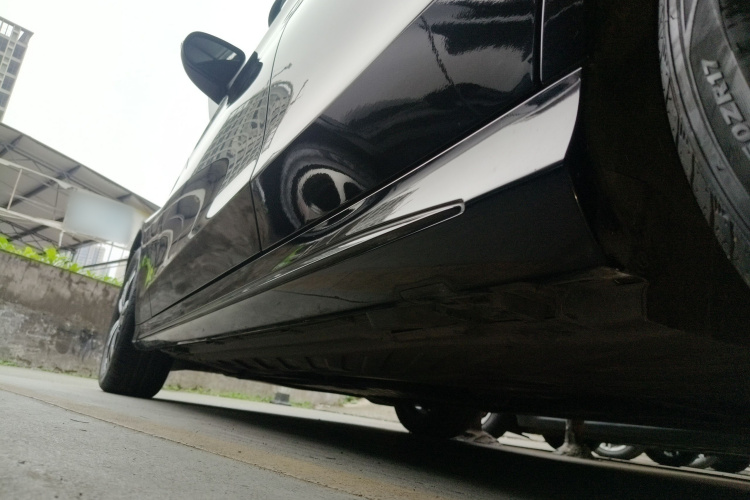 奔驰C级 2017款 改款 C 200 运动版局部细节9002