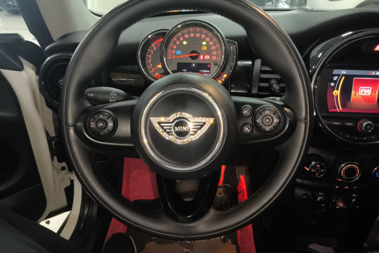 MINI 2018款 1.5T ONE PLUS中控内饰13