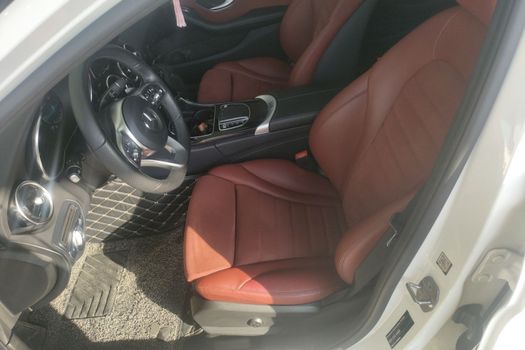 奔驰C级 2021款 C 260 星耀臻藏版中控内饰19