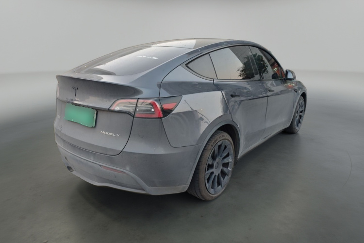 特斯拉 Model Y 2021款 长续航全轮驱动版车身外观7