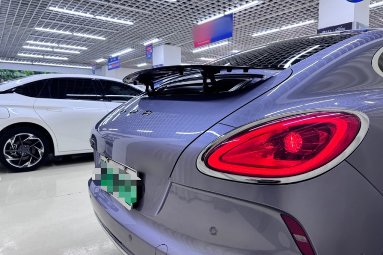 欧拉闪电猫 2022款 555km 尊贵版车身外观6002