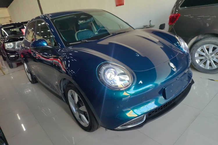 欧拉好猫 2022款 莫兰迪版 400km标准续航 豪华型 磷酸铁锂车身外观3