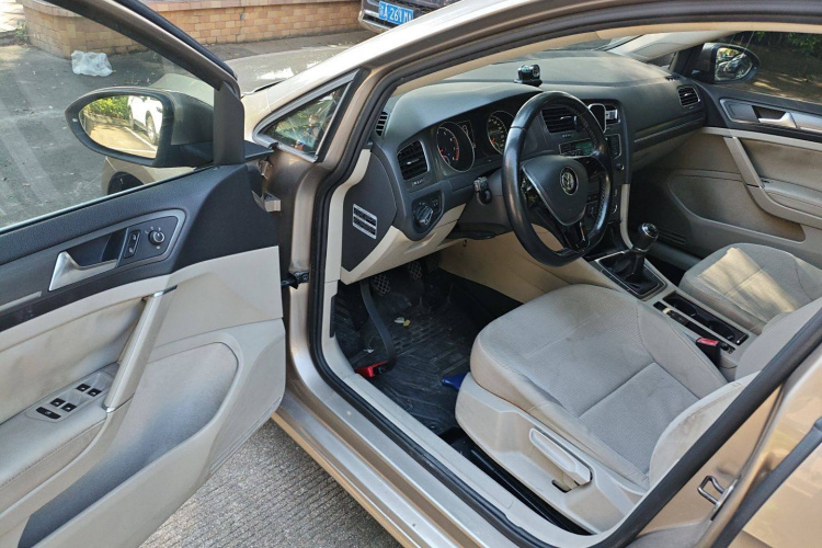 大众 高尔夫 2014款 1.4TSI 手动舒适型中控内饰20