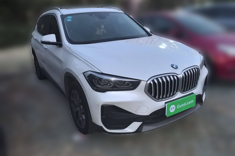 宝马X1 2020款 sDrive25Li 领先型车身外观6002