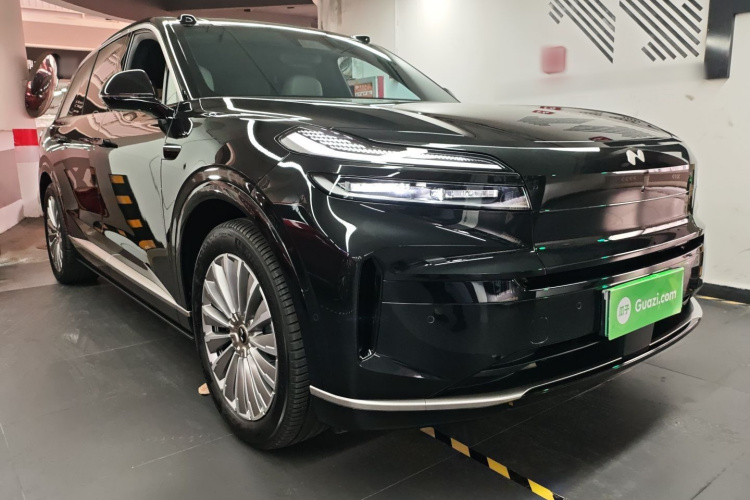 乐道L90 2025款 Ultra 六座版车身外观3