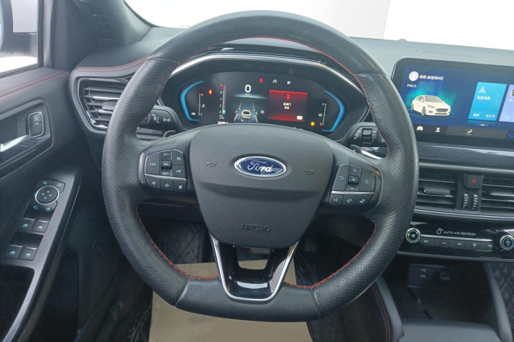 福特 福克斯 2021款 两厢 EcoBoost 180 自动ST Line中控内饰13