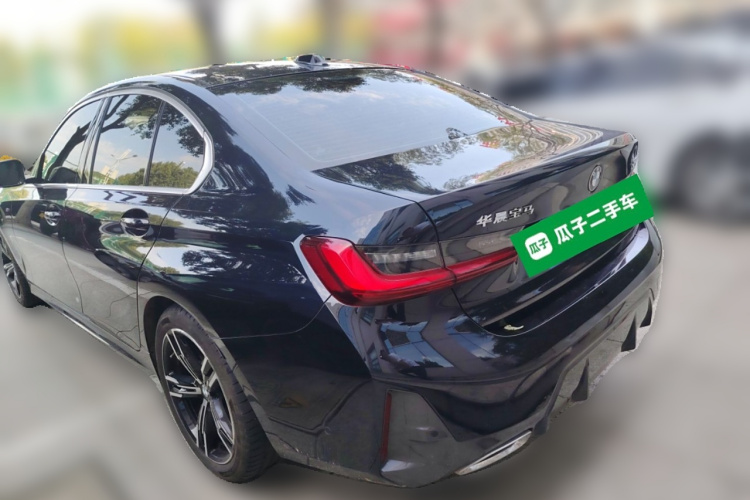 宝马3系 2024款 325i M运动套装车身外观6003