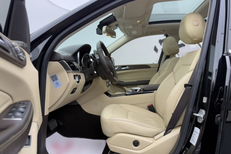 奔驰GLE 2015款 GLE 400 4MATIC中控内饰7003