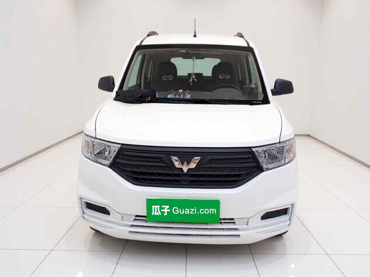 五菱汽车 五菱宏光V 2022款 1.5L劲取版电动助力LAR(1)
