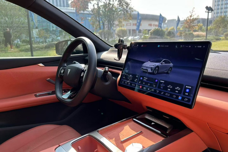 深蓝汽车 深蓝L07 2024款 530Max乾崑智驾ADS SE纯电版中控内饰7002