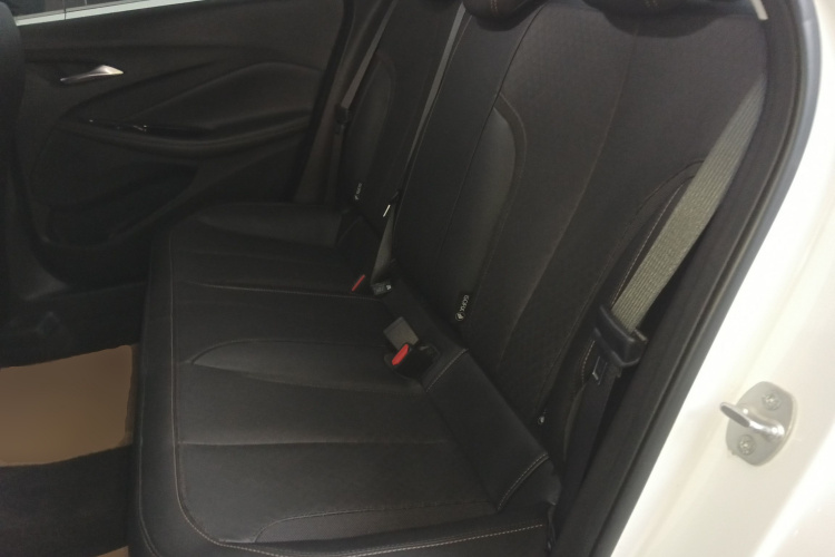 别克 威朗 2023款 Pro 乐享版中控内饰21