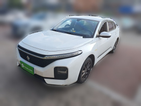 宝骏RC-5 2020款 1.5L 手动智耀精英型