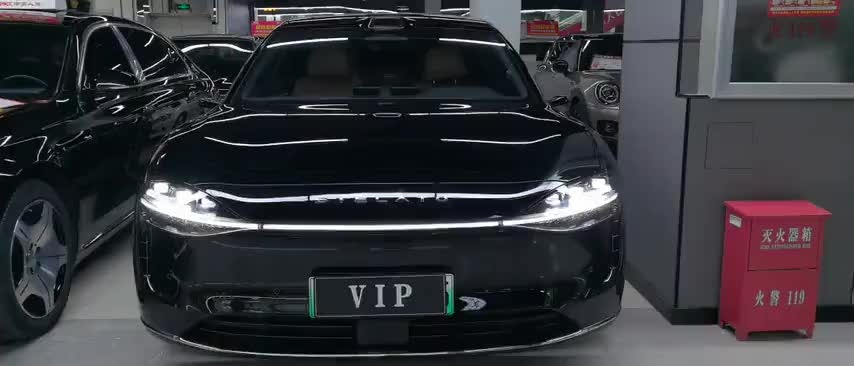 鸿蒙智行 享界S9 2024款 纯电 Ultra 四驱旗舰版实拍1