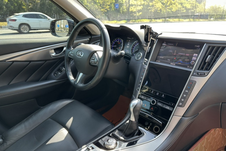 英菲尼迪Q50L 2016款 2.0T 悦享版中控内饰7007