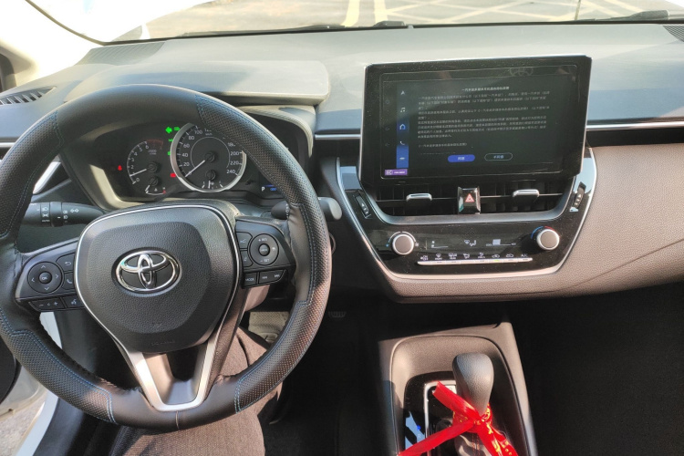 丰田 卡罗拉 2024款 1.2T 精英版中控内饰12