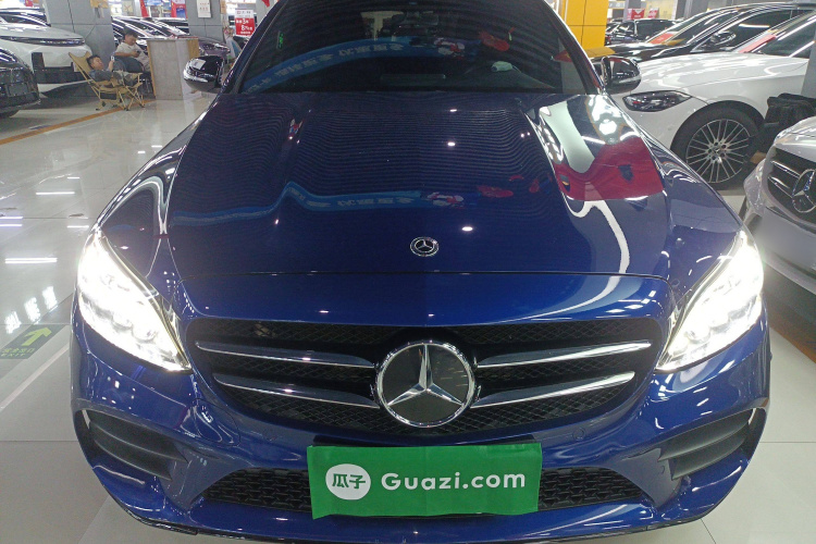 奔驰C级 2020款 C 260 运动版车身外观2