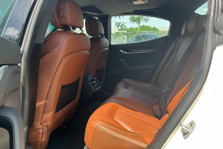 玛莎拉蒂 Ghibli 2014款 3.0T 标准版中控内饰7005