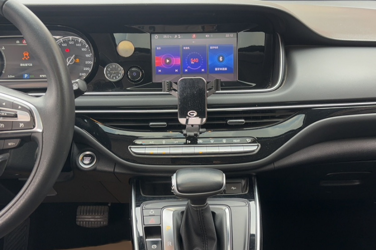广汽传祺 传祺M6 2021款 270T DCT豪华版（七座）局部细节16