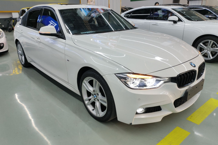 宝马3系 2018款 320Li 领先型M运动套装车身外观3