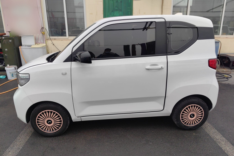 五菱汽车 宏光MINIEV 2022款 悦享款 磷酸铁锂车身外观4