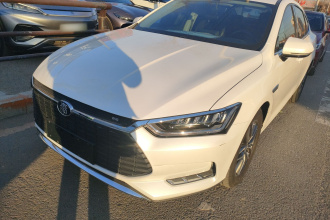 比亚迪 秦Pro新能源 2019款 EV 超能版 标准版智联领尚型