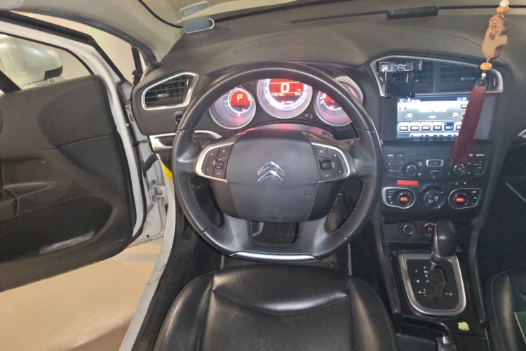 雪铁龙C4L 2014款 1.6THP 智驱版 自动劲智型局部细节13