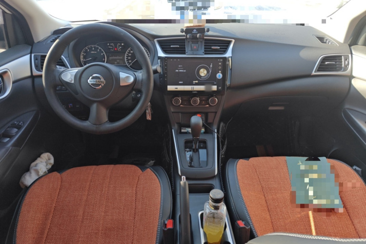 日产 轩逸 2024款 改款三 经典 1.6XE CVT舒适版中控内饰12