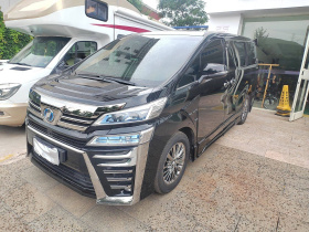 丰田 威尔法 2021款 皇冠 双擎 2.5L HV尊贵版