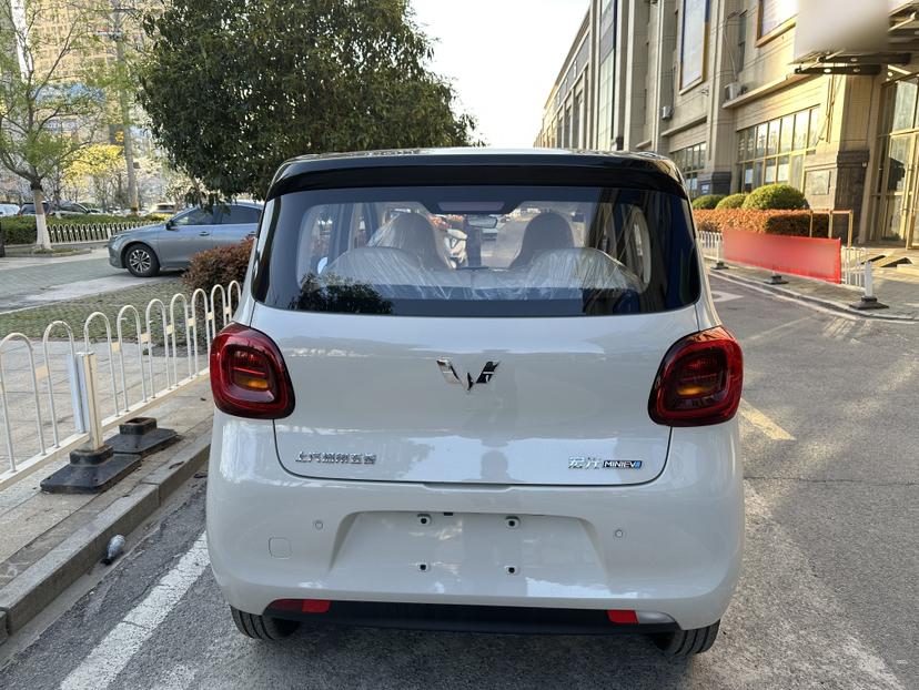 五菱汽车 宏光MINIEV 2025款 四门版 进阶款