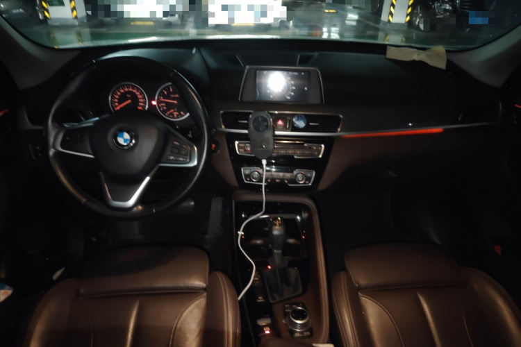 宝马X1 2018款 xDrive20Li 尊享型中控内饰12
