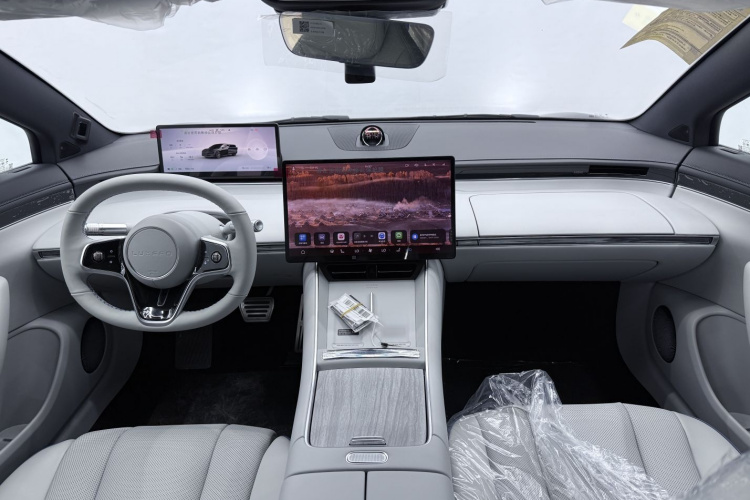 鸿蒙智行 智界S7 2024款 Pro中控内饰7002