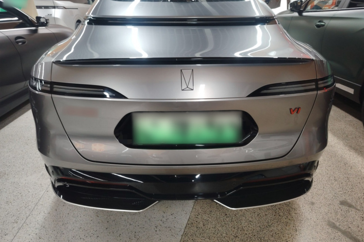 阿维塔06 2025款 Max增程版车身外观6