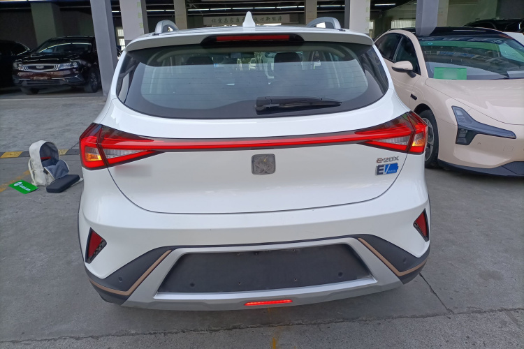 思皓E20X 2020款 心声版车身外观6