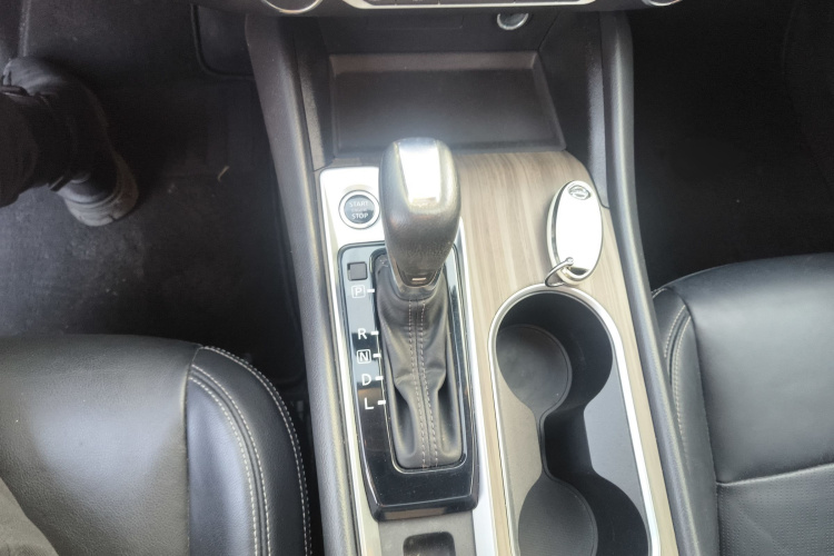 日产 天籁 2021款 2.0L XL 舒适版局部细节18