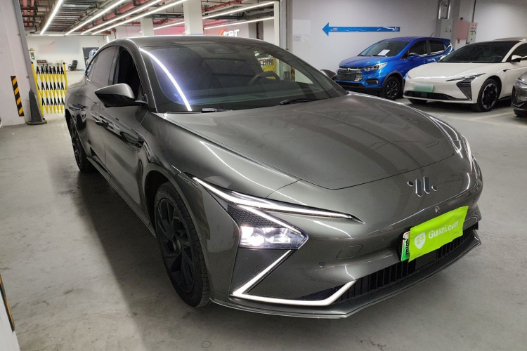 智己汽车 智己L7 2023款 Elite车身外观3