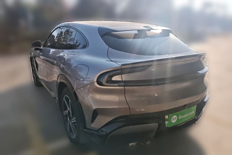 小米汽车 小米YU7 2025款 超长续航高性能四驱Max版车身外观5