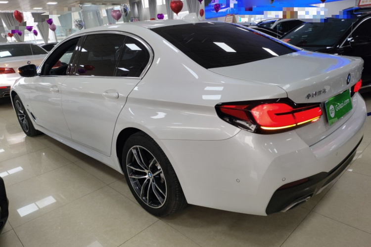 宝马5系 2022款 改款二 525Li M运动套装车身外观4