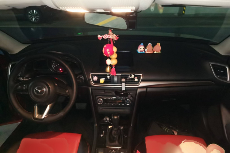 马自达3 昂克赛拉 2017款 三厢 1.5L 自动豪华型 国V中控内饰7002