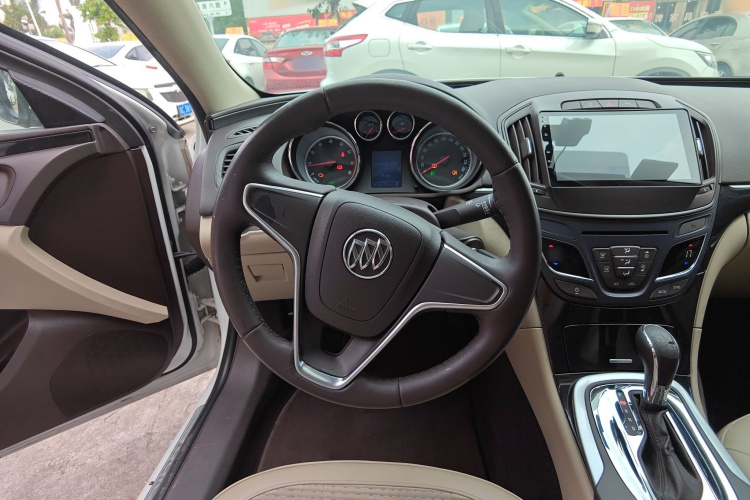 别克 君威 2014款 2.0L 领先时尚型局部细节13