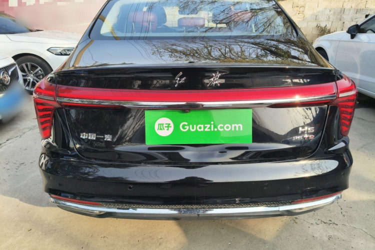 红旗H5 2023款 1.5T DCT智联旗韵版车身外观6