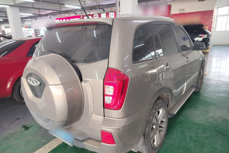 奇瑞 瑞虎3 2015款 1.6L CVT智尚纪念版车身外观7